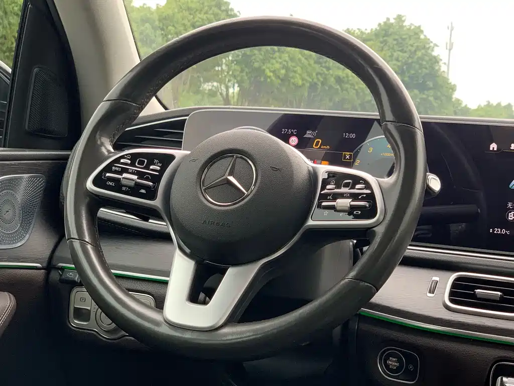 Mercedes-Benz GLE (Import) — миниатюра 20