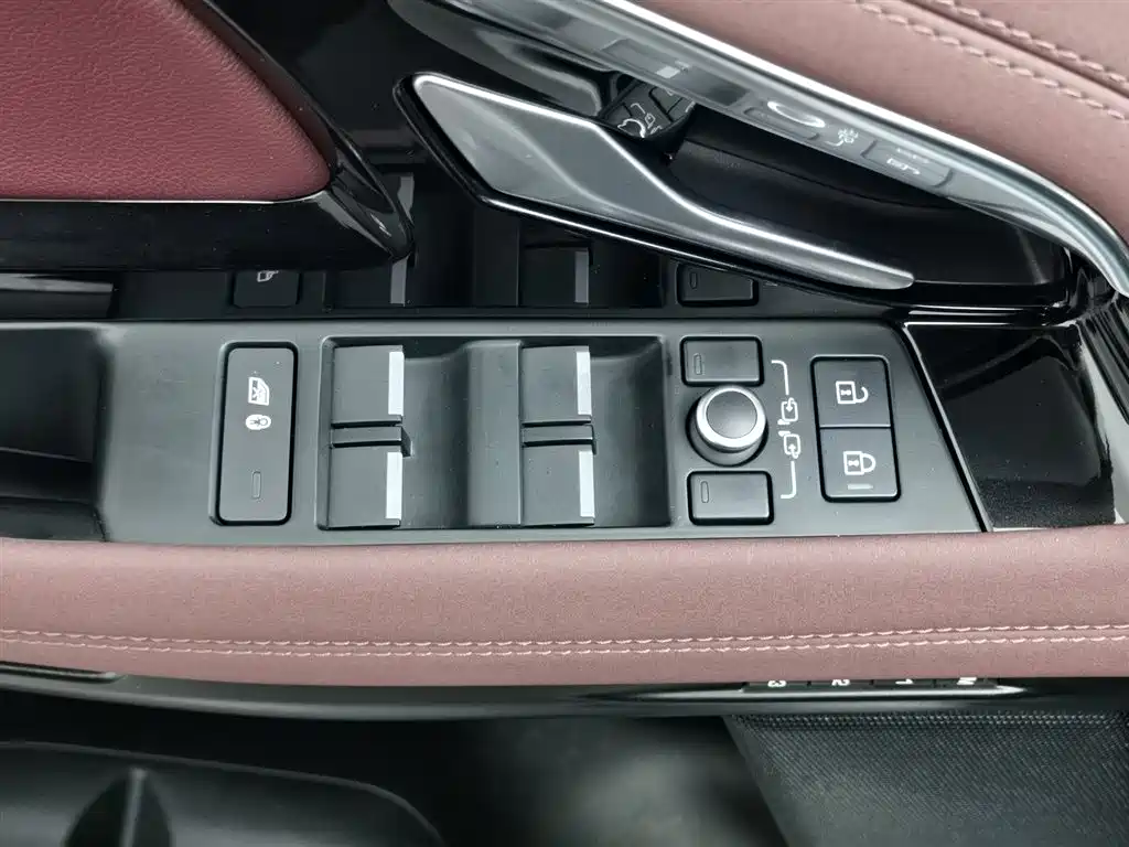 LAND ROVER RANGE ROVER AURORA