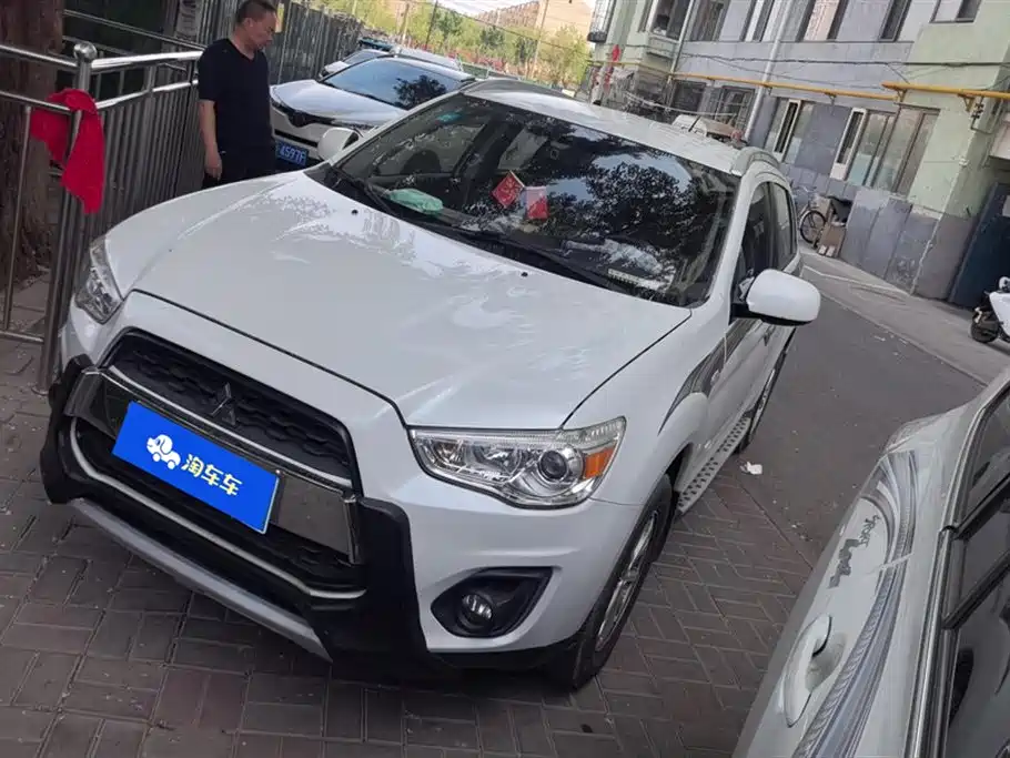Mitsubishi ASX 2015