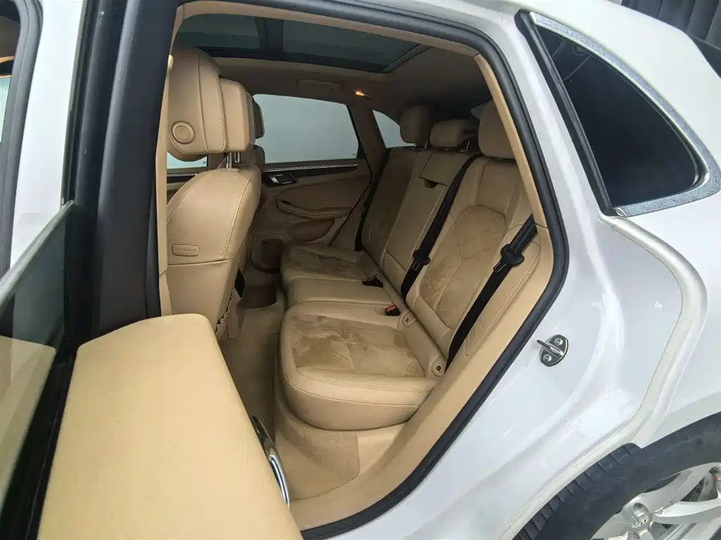 Porsche Macan — миниатюра 21