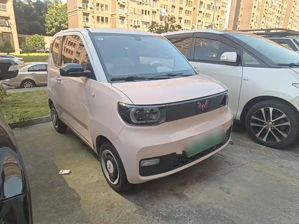 Wuling MINIEV — миниатюра 4