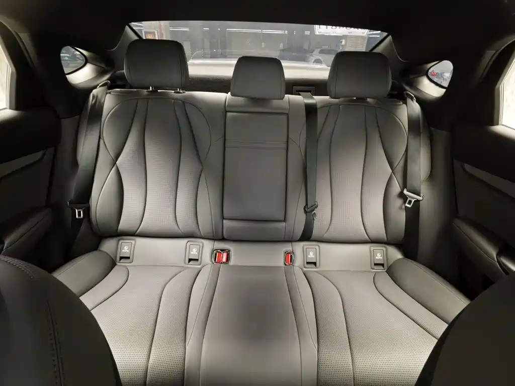 BYD Seal 07 DM-i — миниатюра 13