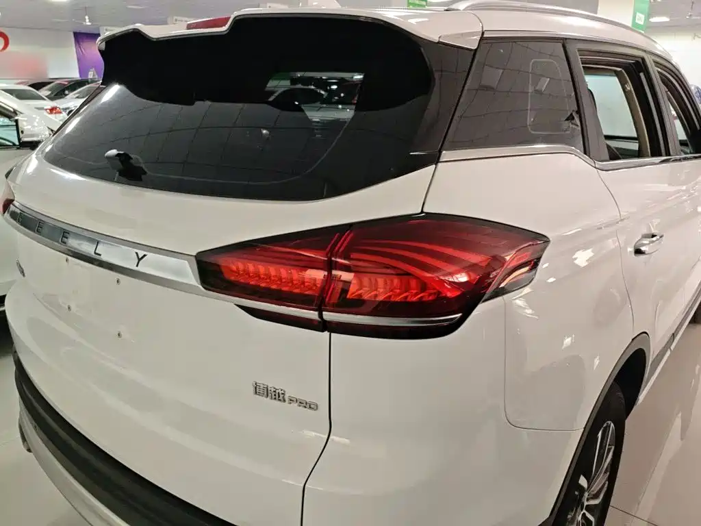 Geely Boyue — миниатюра 8