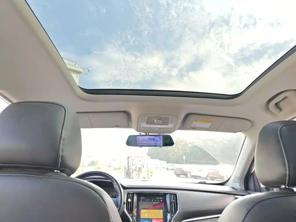 Roewe RX5 — миниатюра 18