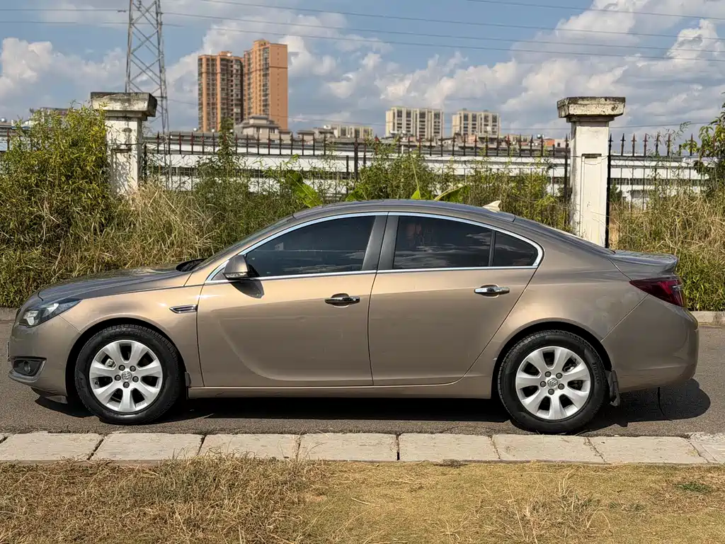 Buick Regal — миниатюра 7