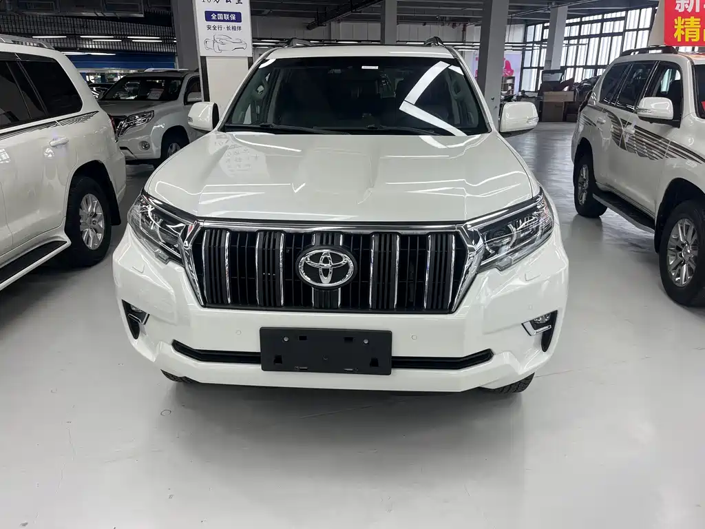 TOYOTA PRADO