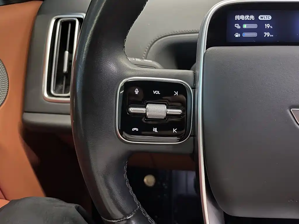 Li Auto Li L8 — миниатюра 21