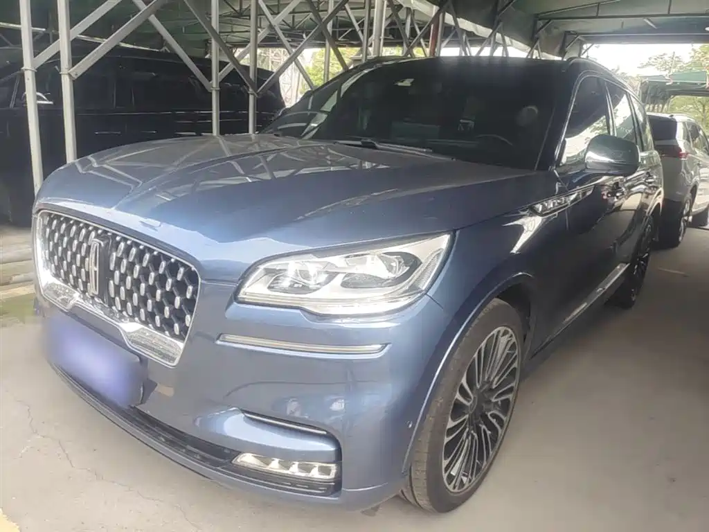 Купить Lincoln Aviator
