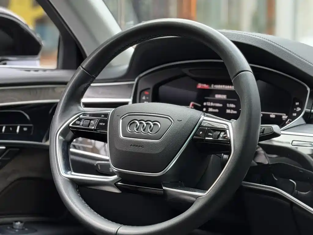 Audi A8 2022 A8L 50 TFSI quattro Comfort