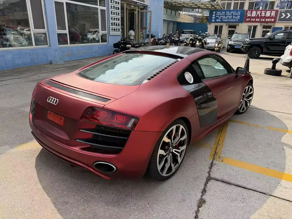Audi R8 — миниатюра 4