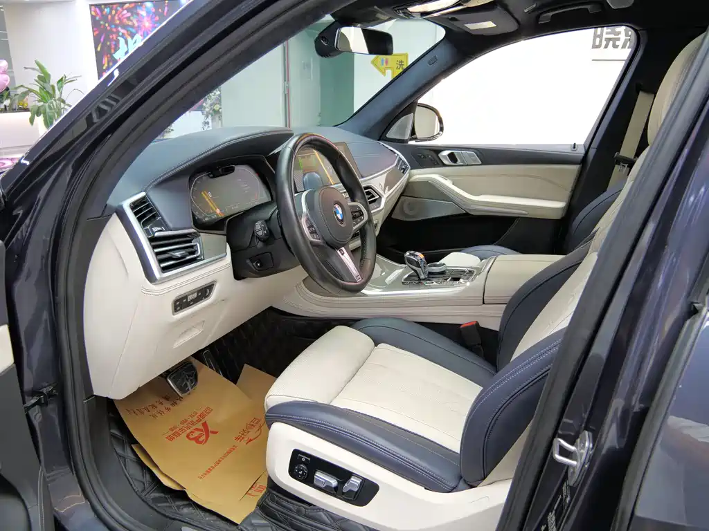 BMW X7 2021 xDrive40i Executive M Sport