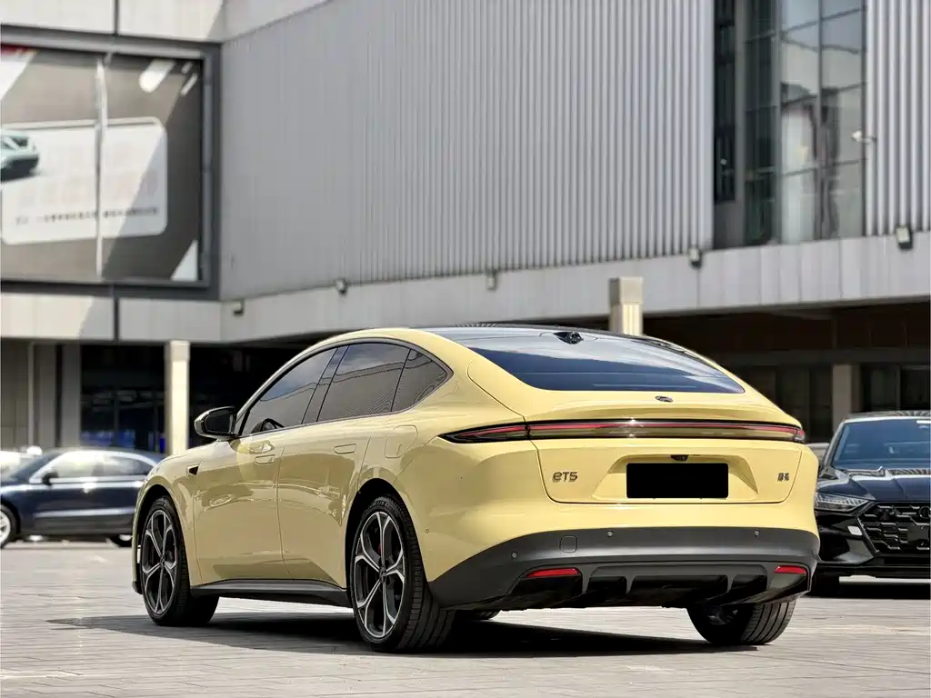 NIO NIO ET5