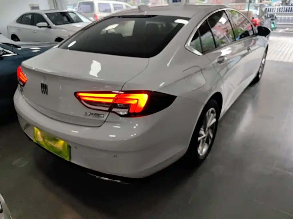 Buick Regal — миниатюра 7