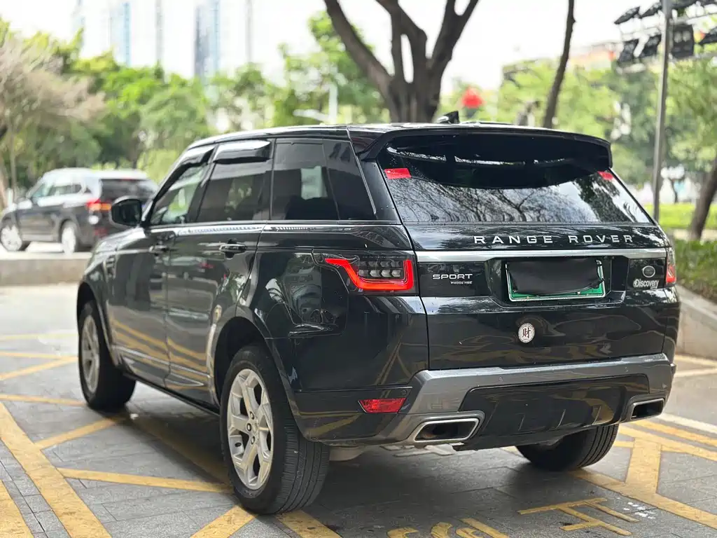 Land Rover Sport PHEV — миниатюра 9