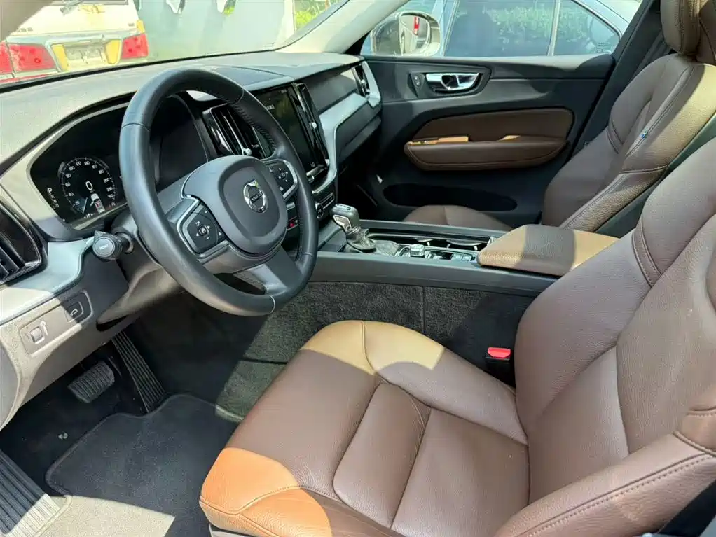 Volvo XC60 2020 T5 Luxury