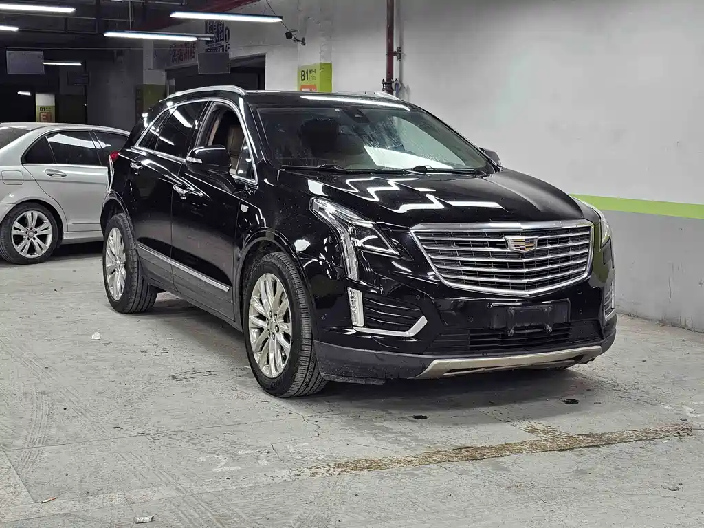 CADILLAC XT5
