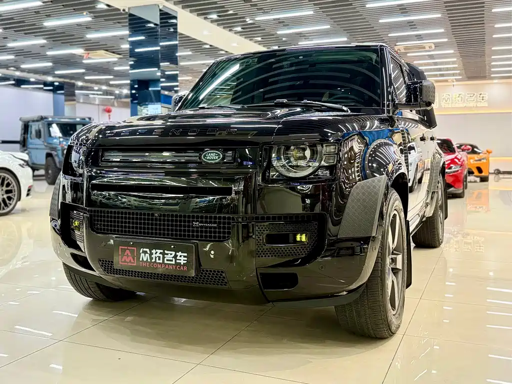 Land Rover Defender 2022
