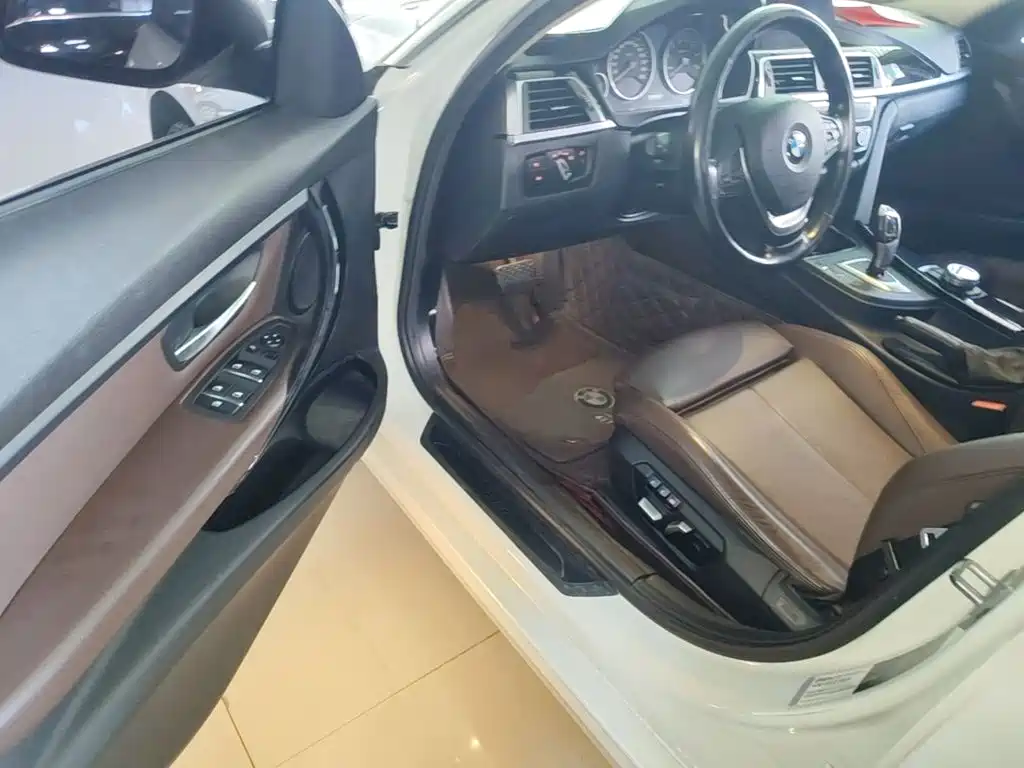 BMW 3 Series — миниатюра 16