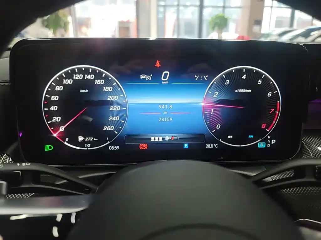 Mercedes-Benz C-Class — миниатюра 12