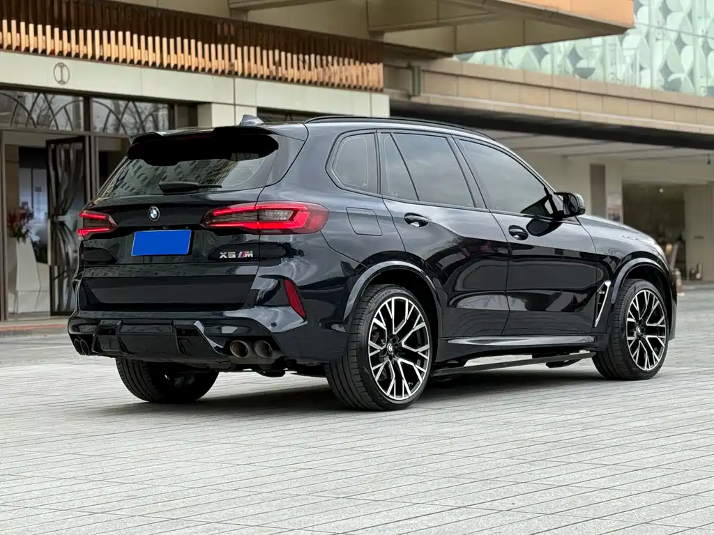 BMW X5 M