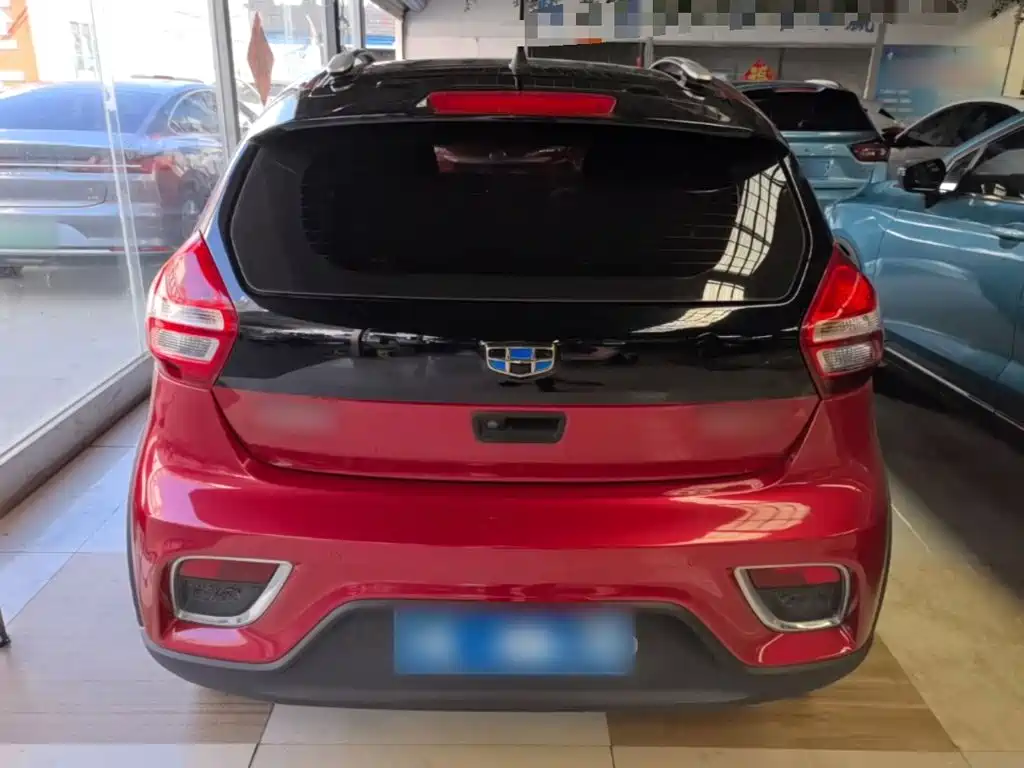 Geely Vision X1 — миниатюра 6