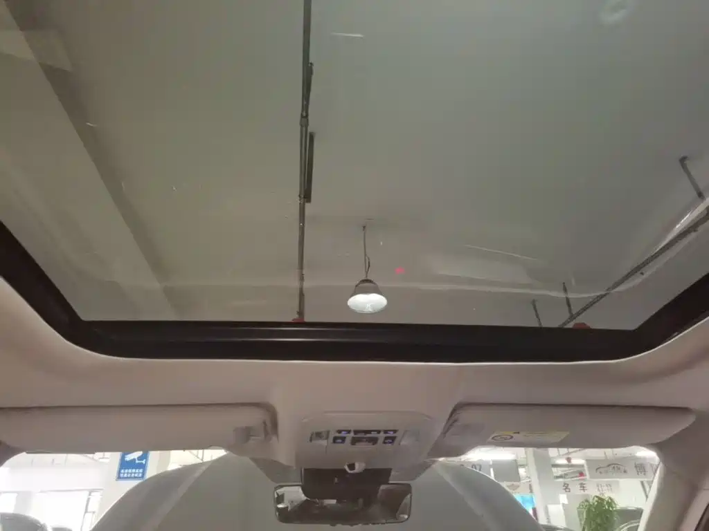 Toyota Highlander — миниатюра 18