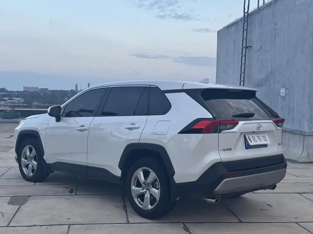 TOYOTA RAV4 RONGFANG