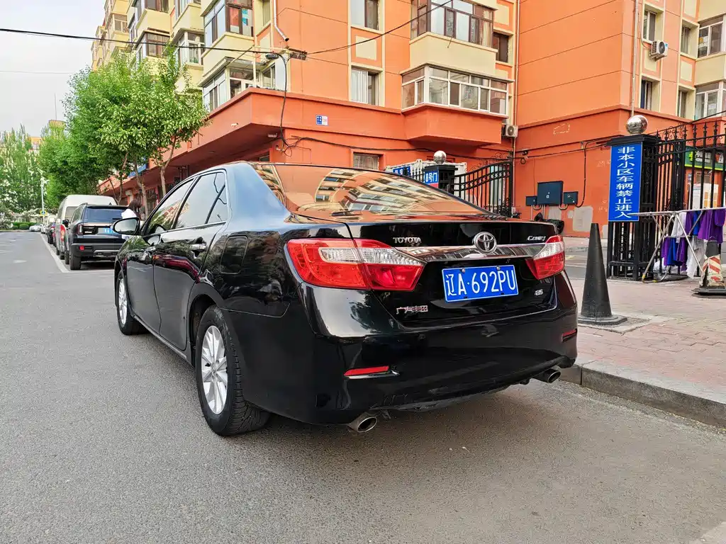 Toyota Camry 2012 2.5G Luxury