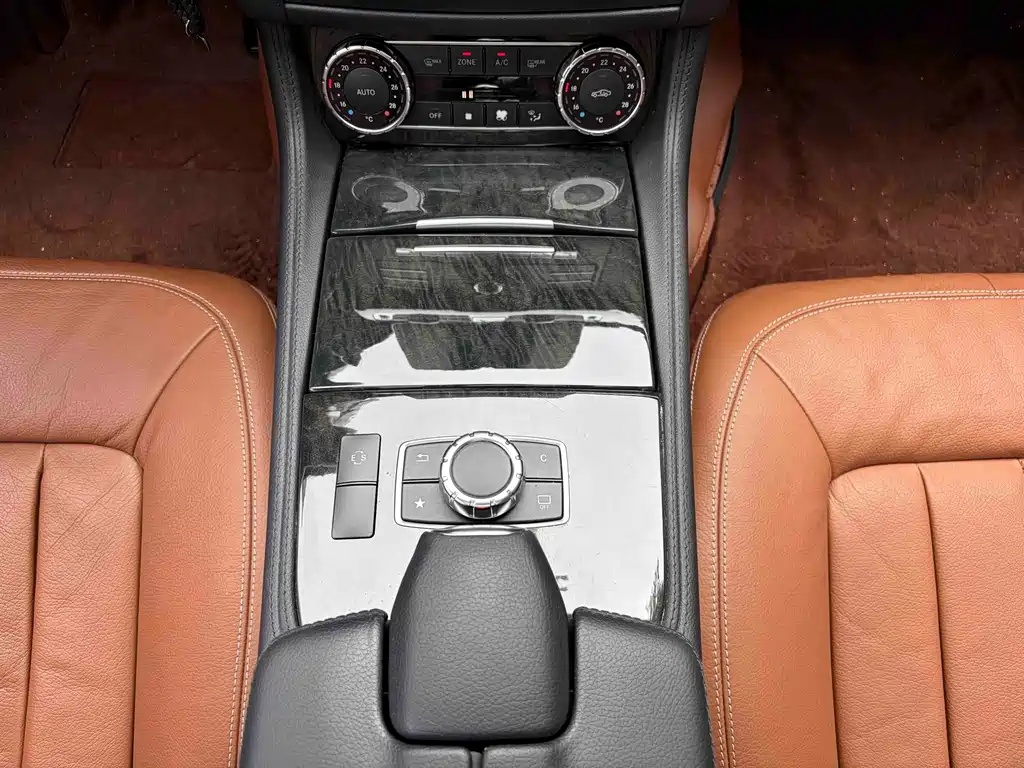 Mercedes-Benz CLS — миниатюра 12
