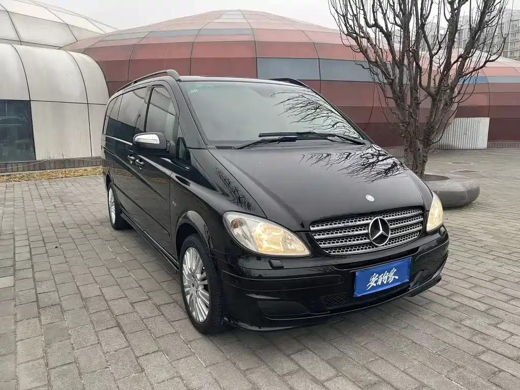 Mercedes-Benz Viano 2010 Viano 3.5L