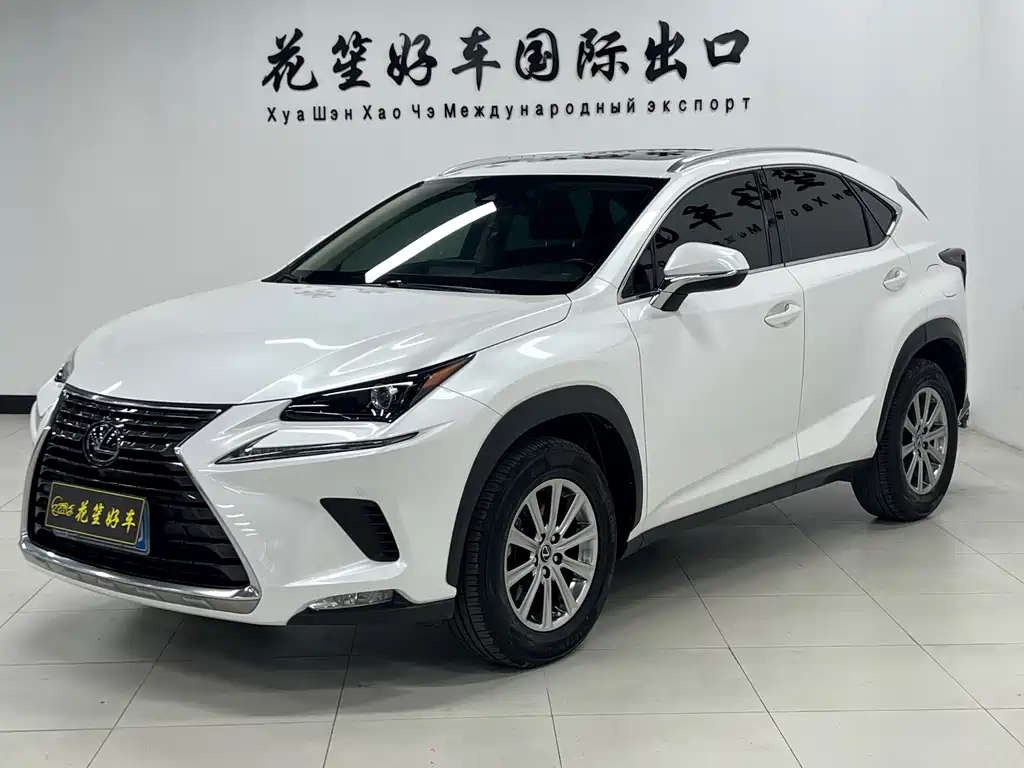 Lexus NX 2021