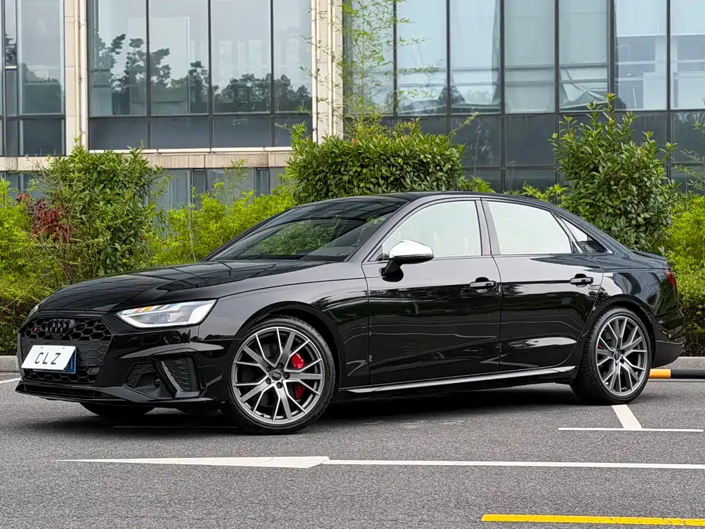 Audi S4
