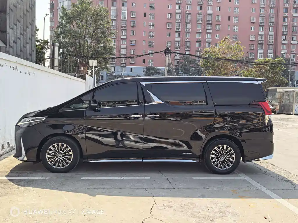 Lexus LM — фотографии объявления, Фото 8