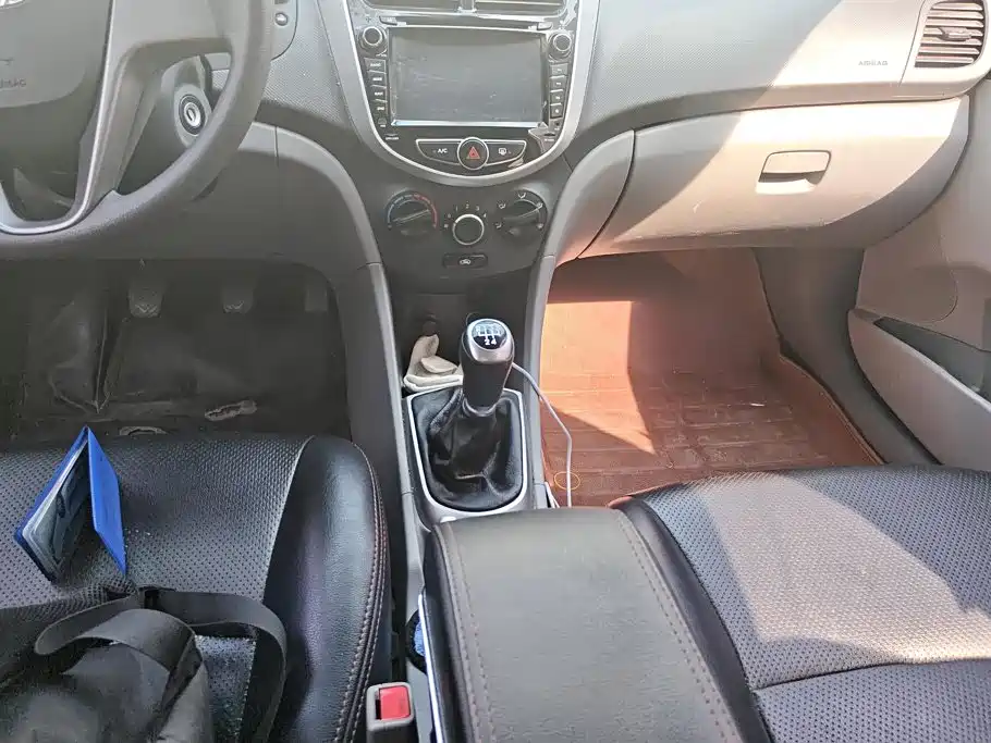 Hyundai Verna — миниатюра 16