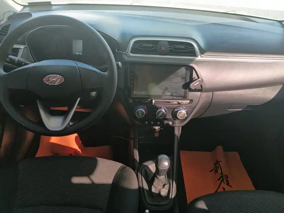 Hyundai Verna — миниатюра 12