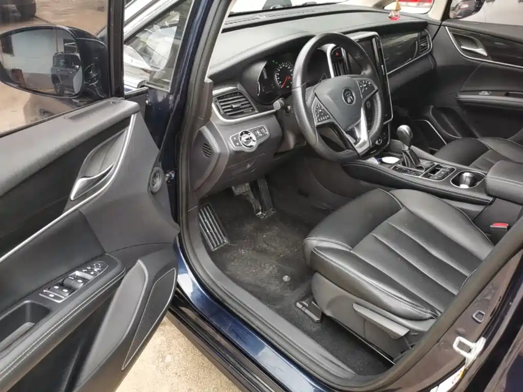 BYD MAX — миниатюра 15