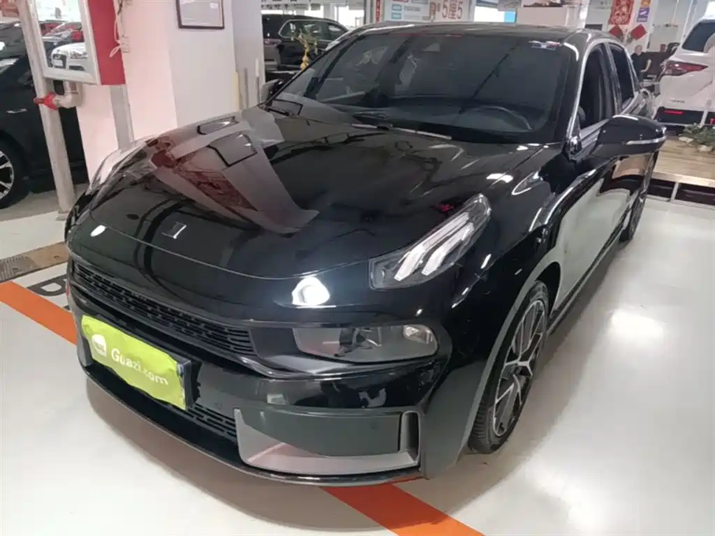 Купить Lynk & Co 03