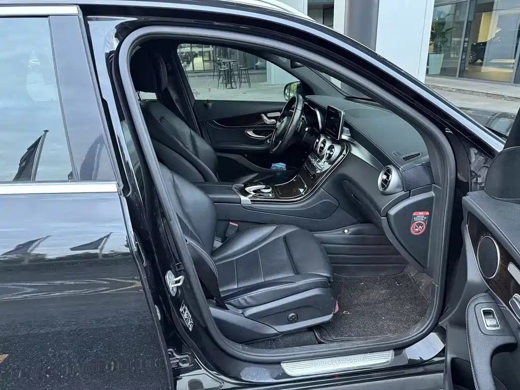 Mercedes-Benz GLC — миниатюра 12