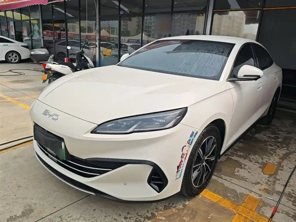 BYD 海豹06 2025
