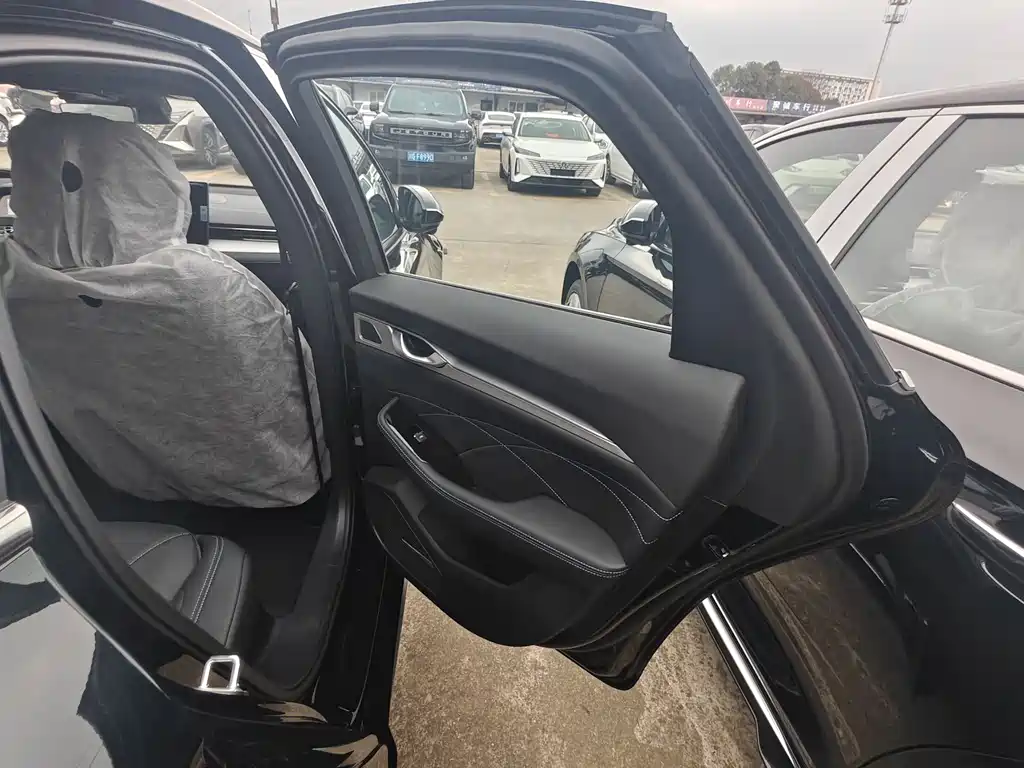 GEELY AUTOMOBILE XINGRUI