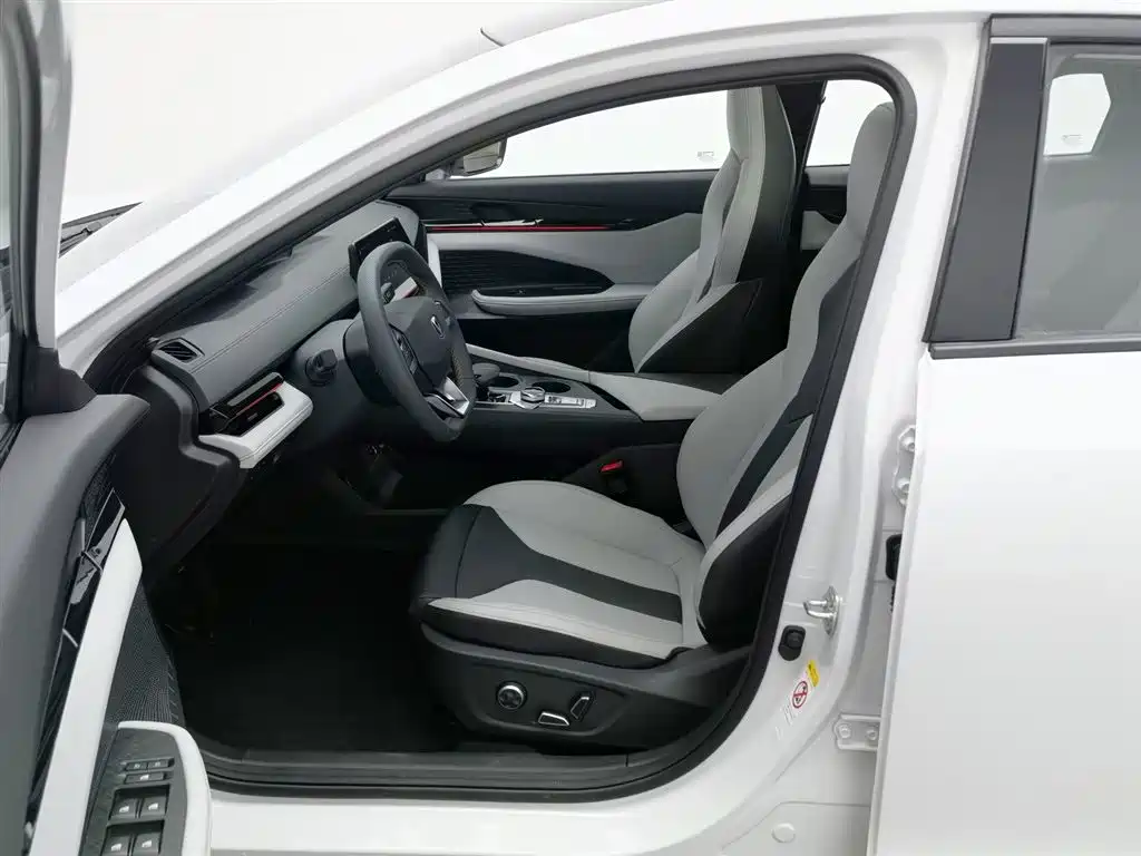 CHANGAN UNI V SMART IDD