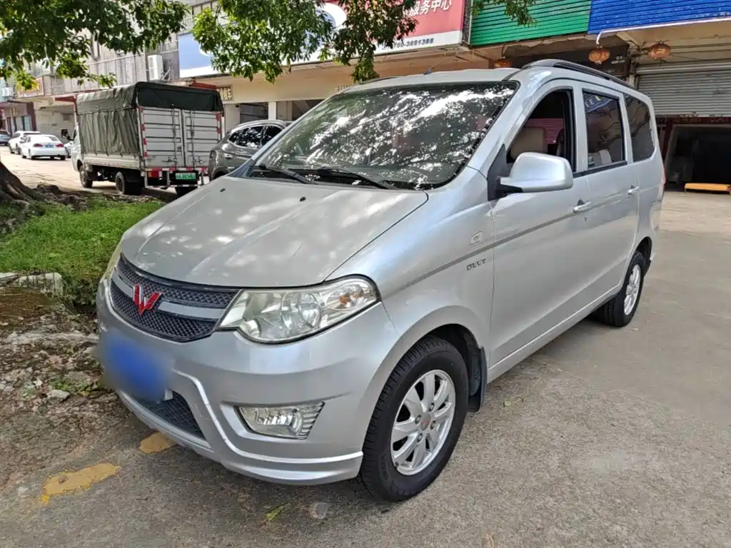 Wuling Hongguang — миниатюра 2
