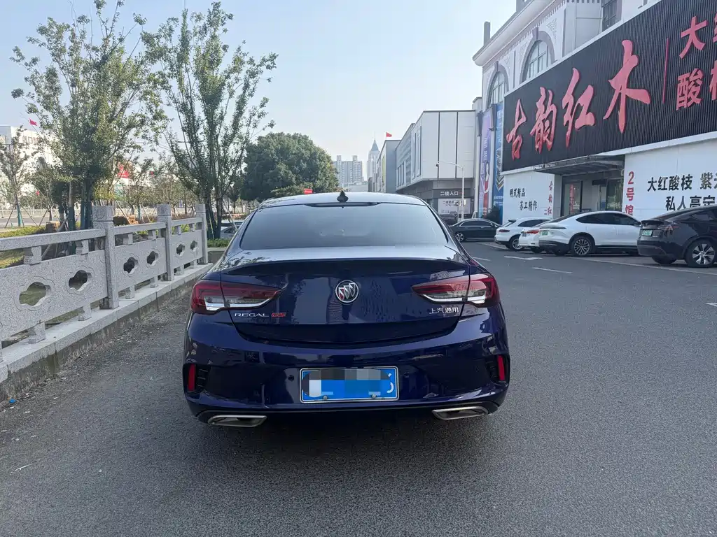 Buick Regal — миниатюра 5
