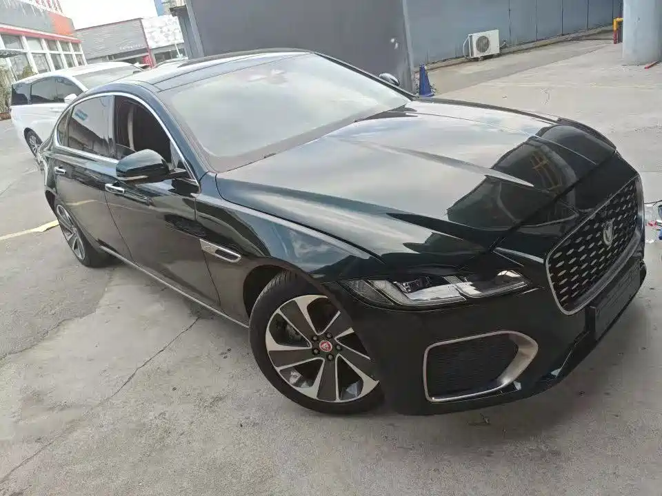 Jaguar XFL — миниатюра 2