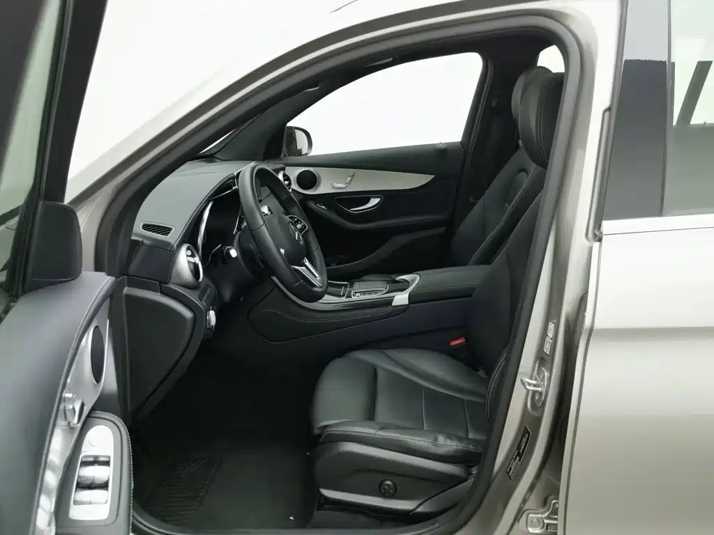 Mercedes-Benz GLC — миниатюра 10
