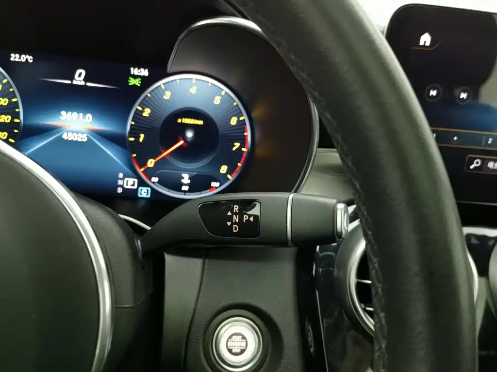 Mercedes-Benz GLC — миниатюра 13