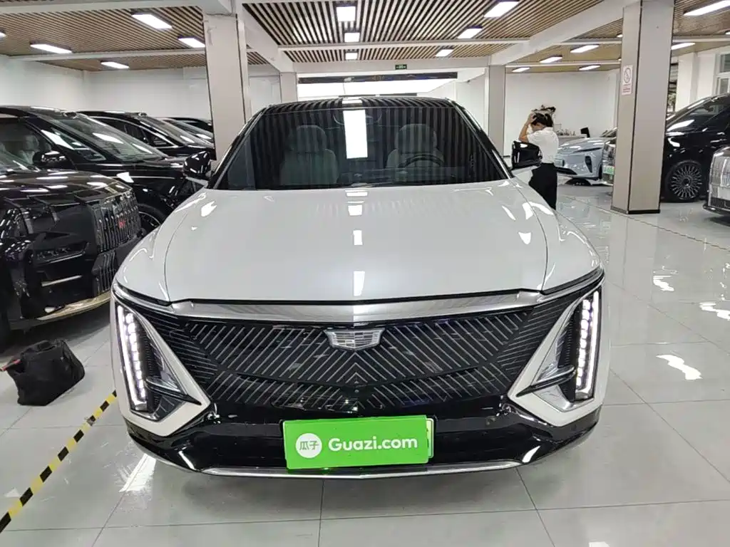 Cadillac Lyriq — миниатюра 3