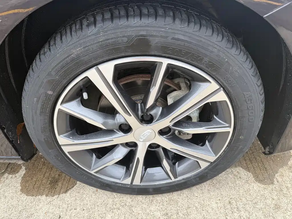 Geely Emgrand — миниатюра 4