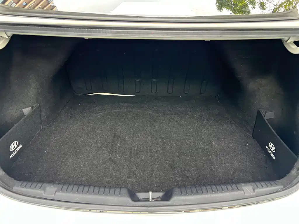 Hyundai Elantra Langdong 1.6L Auto Fashion Type, фото 17