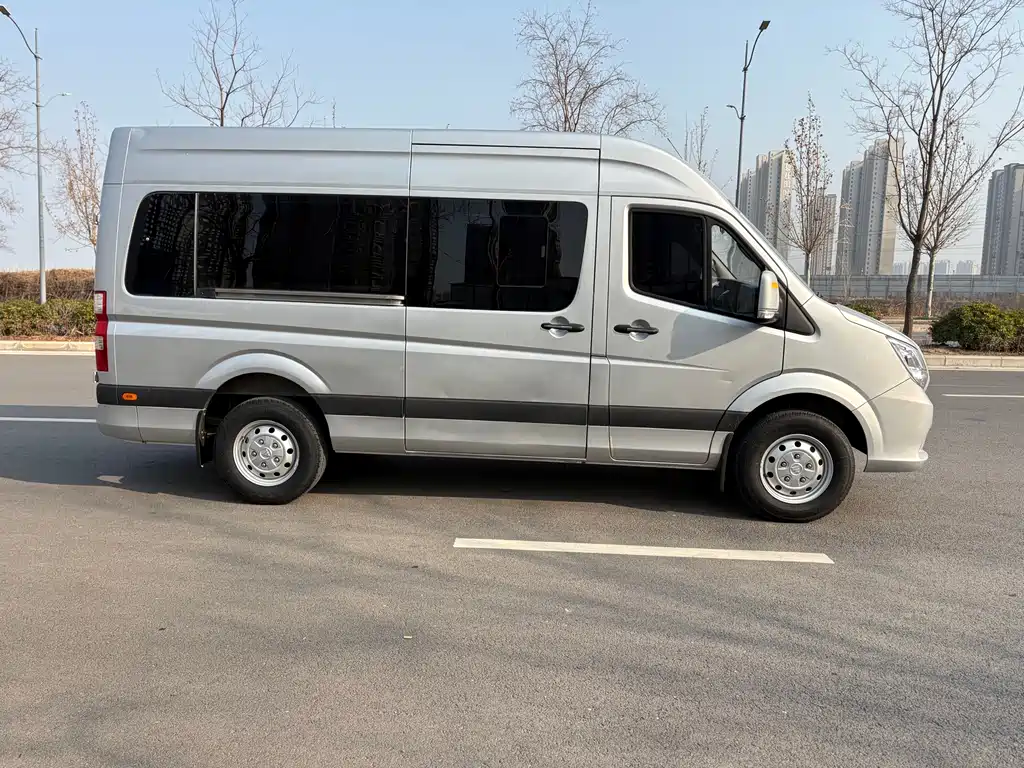 FOTON TUANO